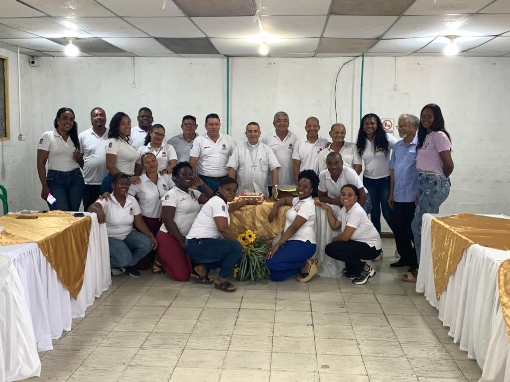 Equipo de la Pastoral Social de Buenaventura acompañando a la comunidad
